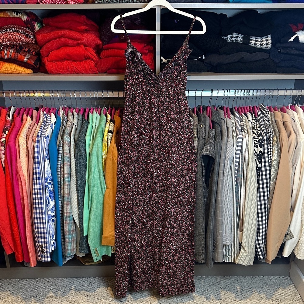 Timing green/pink floral adjustable strap v neck maxi dress size M